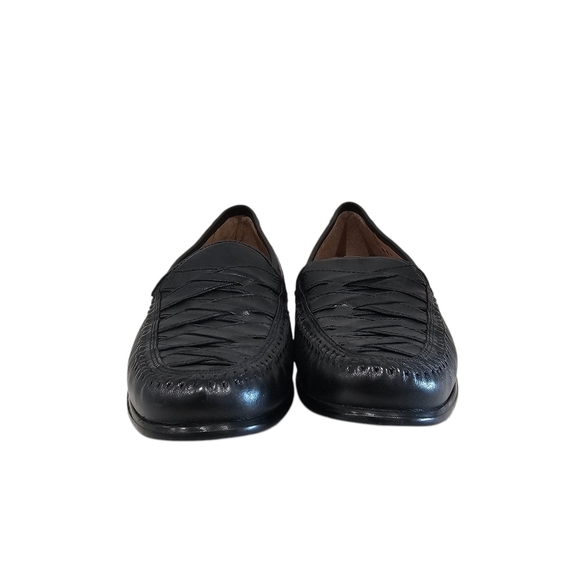 Black Leather Slip-On Loafers with Braided Vamp - Picture 3 of 9